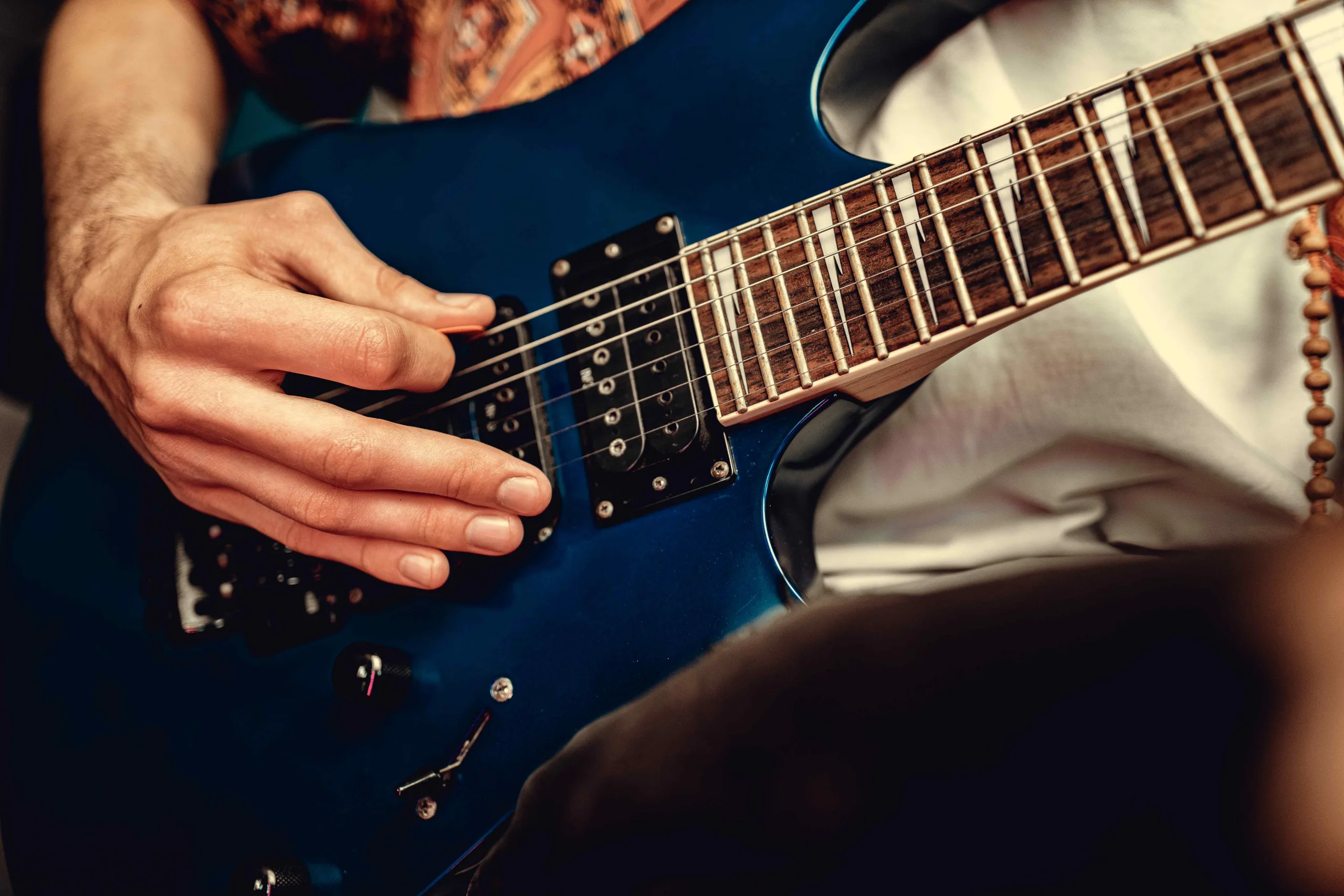 Playing Metal With Single Coils strings