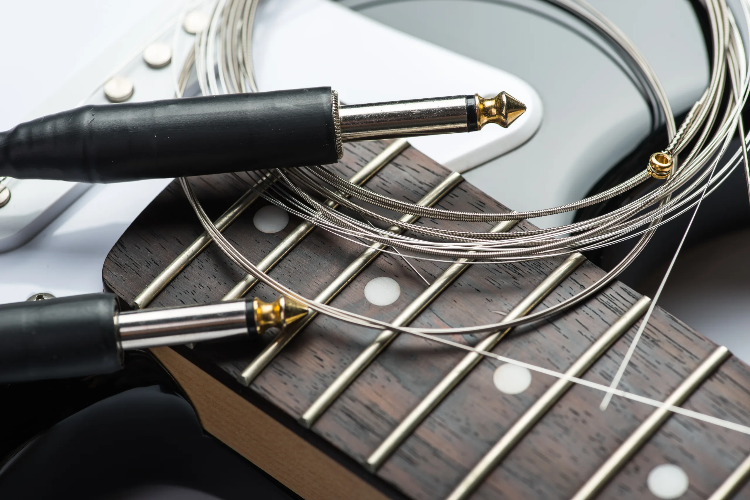 Guitar strings origin