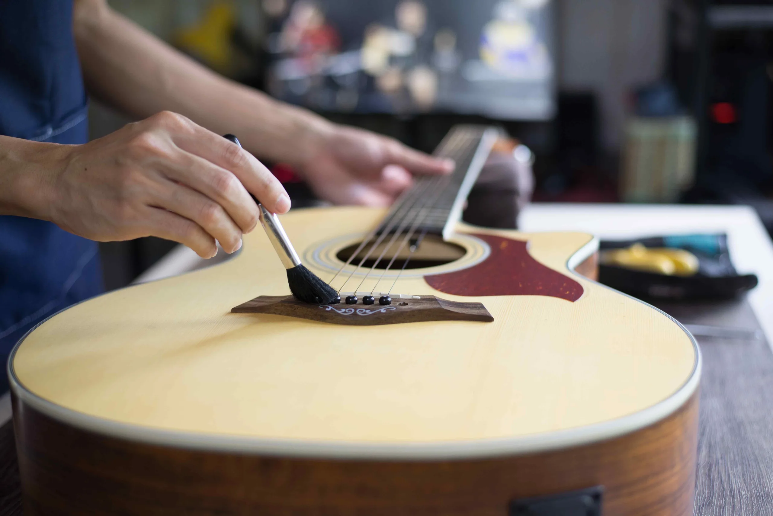 Cleaning Guitar Strings