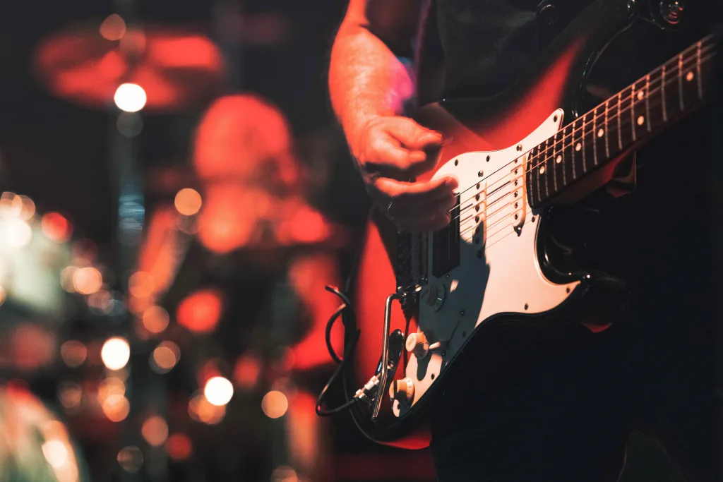 Play Guitar With Dynamic Tremolo Picking Technique